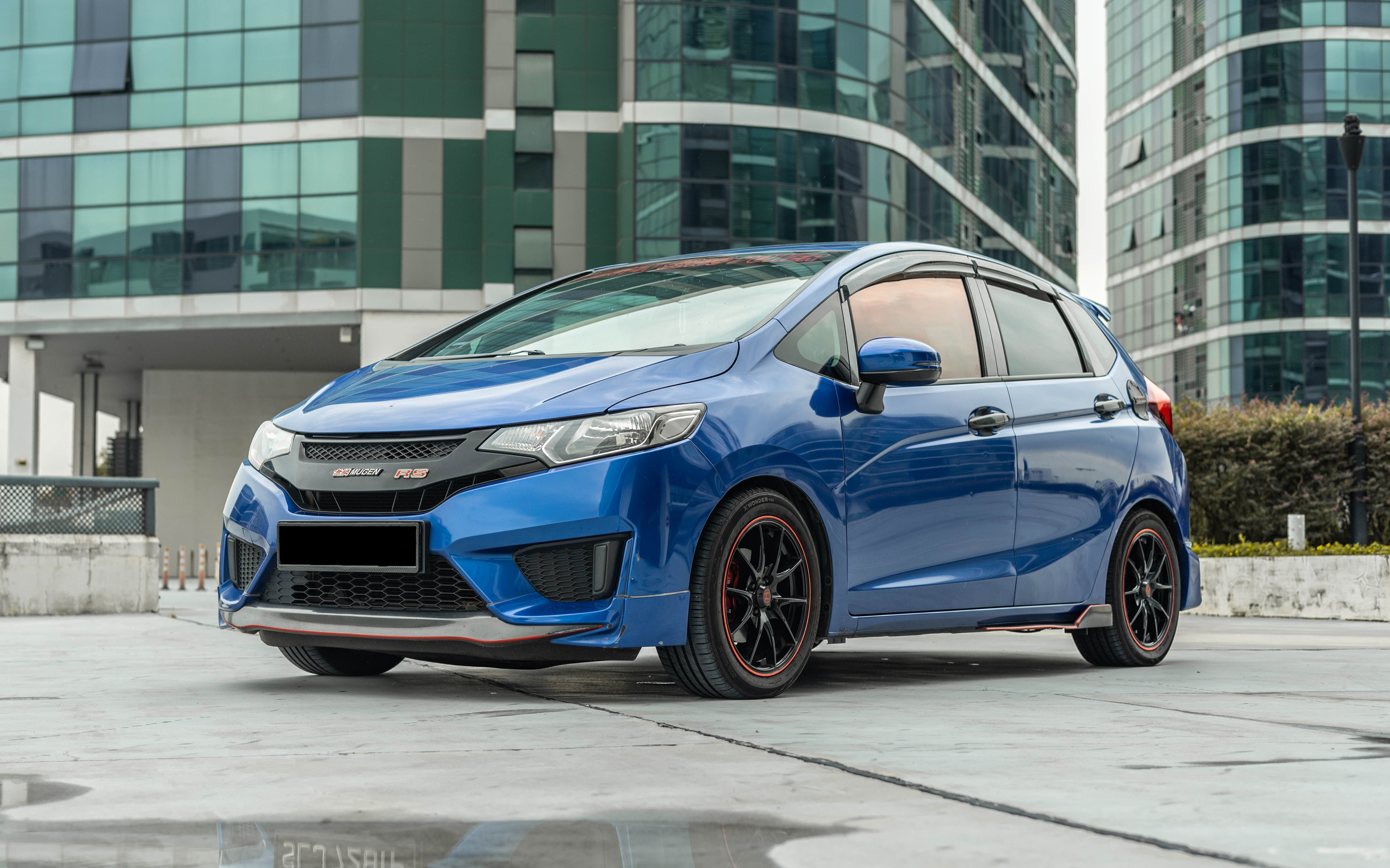 Motorist Car Buyer's Guide: Honda Jazz 1.3A | Articles | Motorist